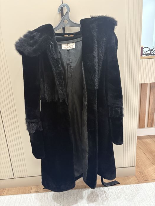 Продаю цигейка шуба, очень теплая