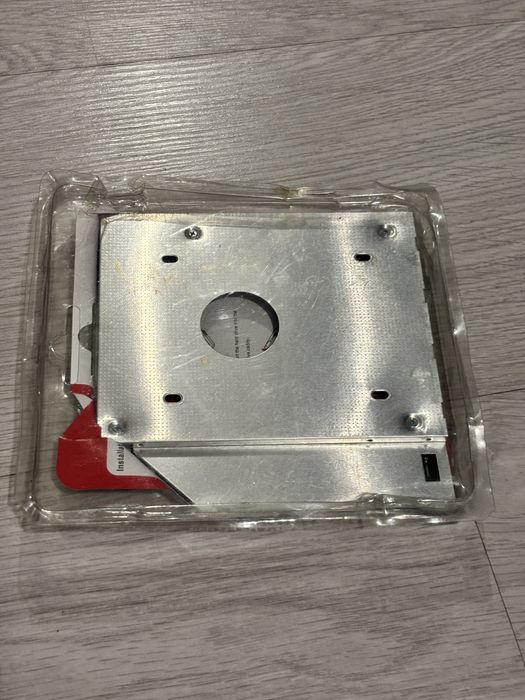 Салазки для жесткого диска 9,5мм