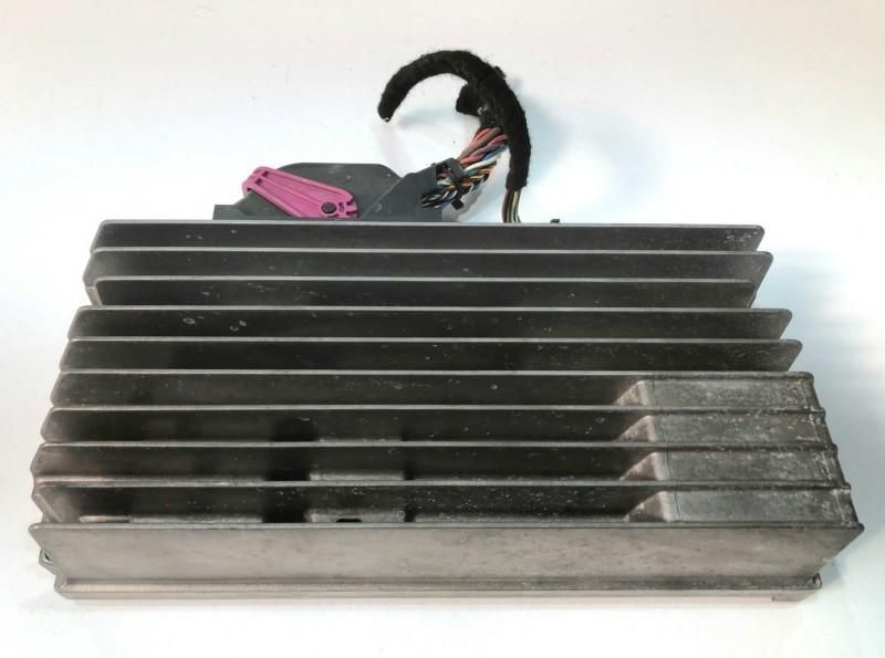 Amplificator audio Bang Olufsen 8t0035223s Audi A5 8T