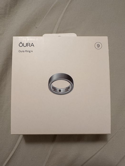 Oura ring 4, brushed silver, 9
