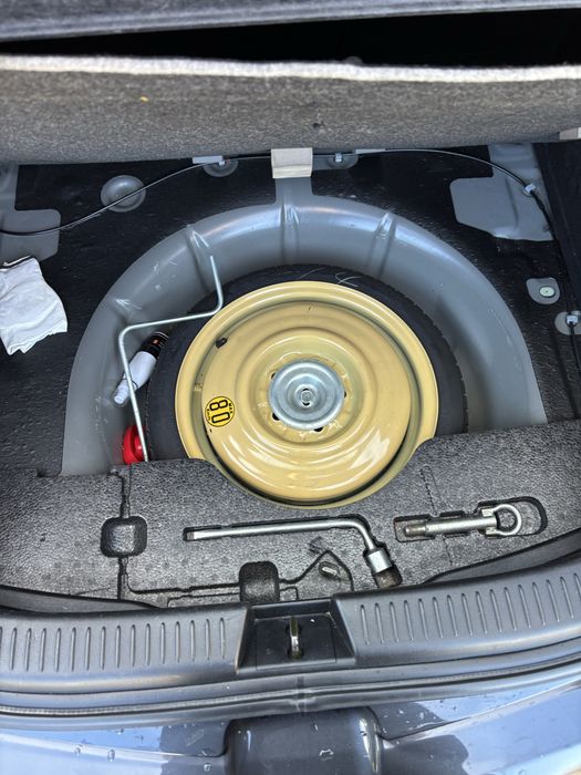 Мазда 3 1.6 добро състояни