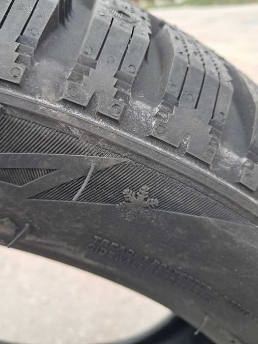 зимна гума SAILUN ICE 205/50 R16.