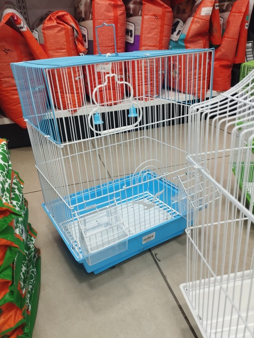 Продаю клетки для птиц