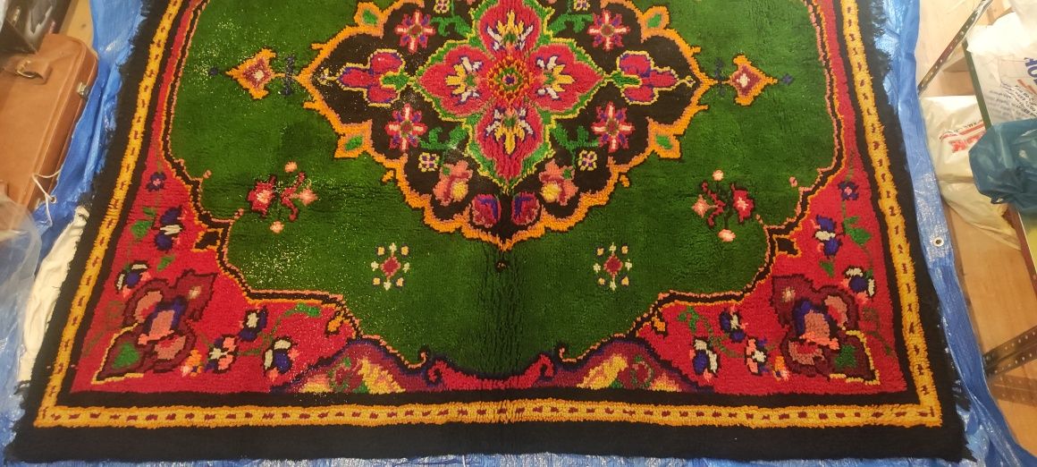Китеници/tufted rug