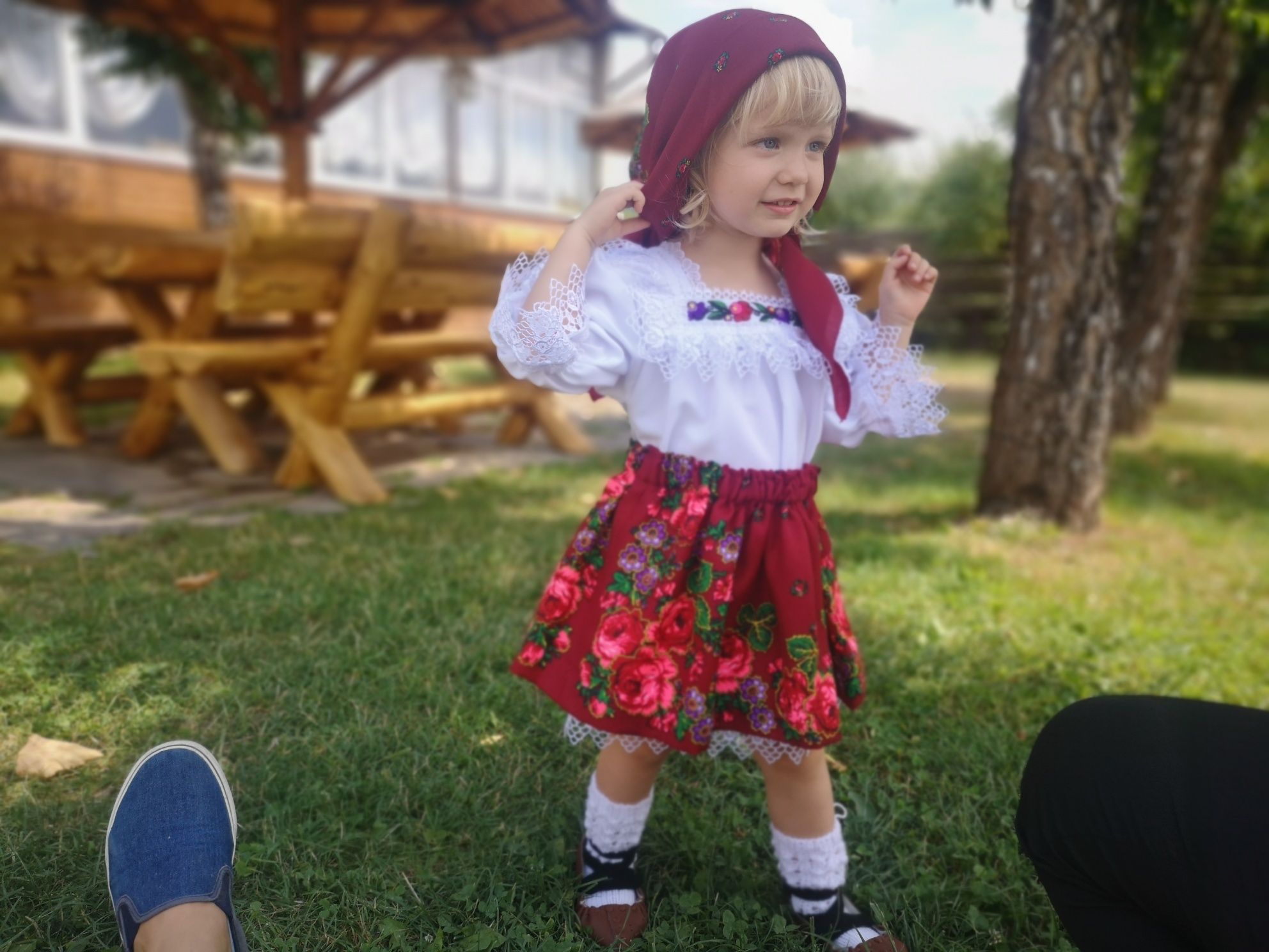 Costum popular pentru fete de Maramures