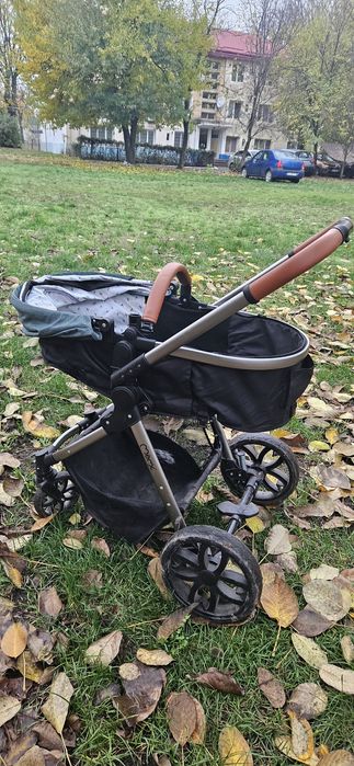 Carucior cumparat din Bebe Tei