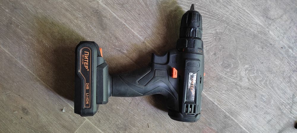 Шуруповёрт Питер 24 в