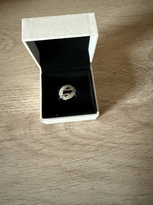 Сребърен уникално красив пръстен