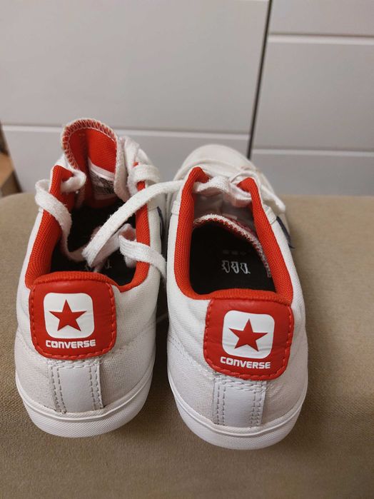 Conversi albi cu rosu