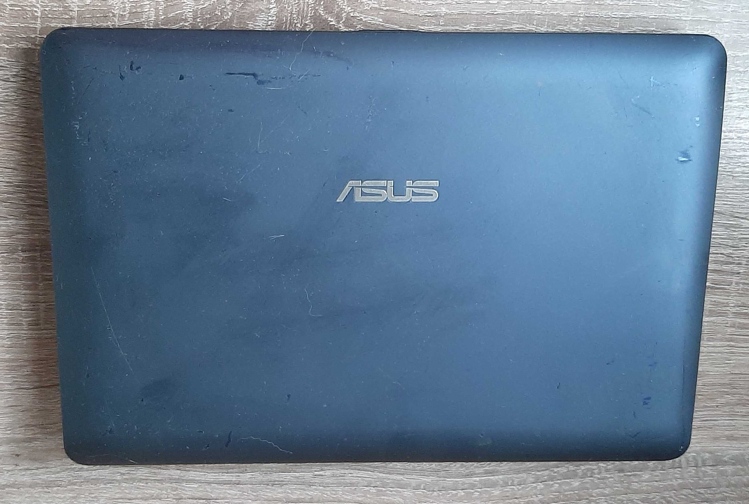 нетбук Asus Eee PC 1015 мышка в подарок