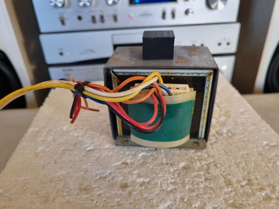Transformator Denon. Perfect functional.