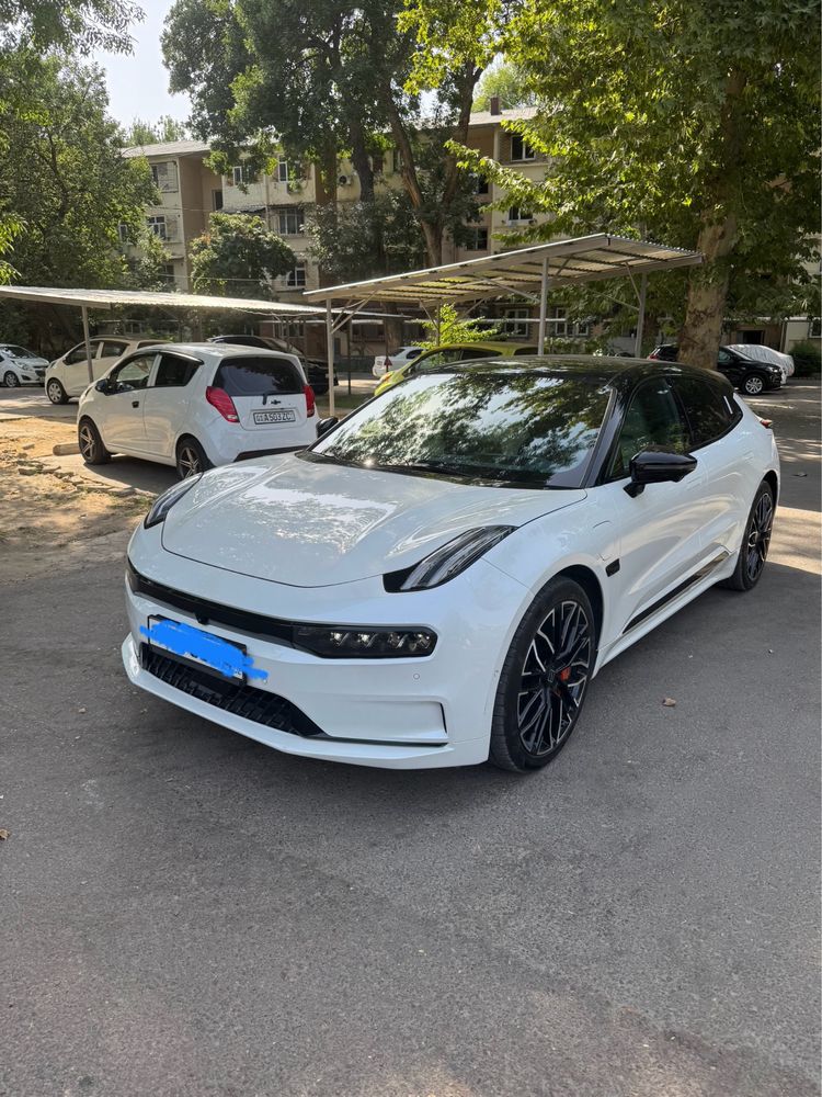 Zeekr 001 Z sport