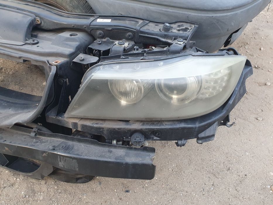 Dezmembrez Bmw E90