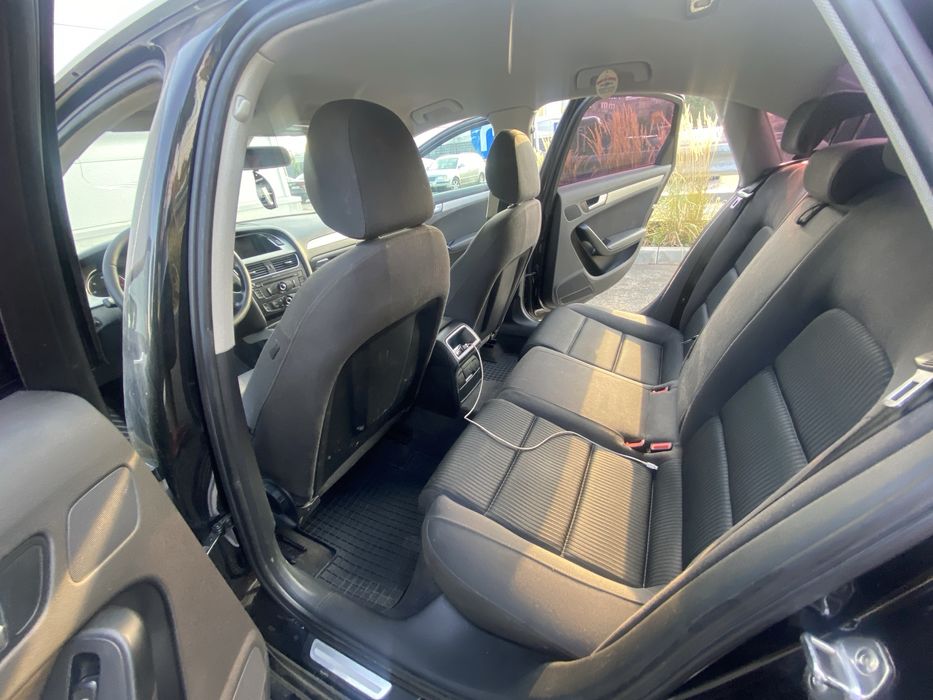 Audi a4 b8 2.0 tdi 2010