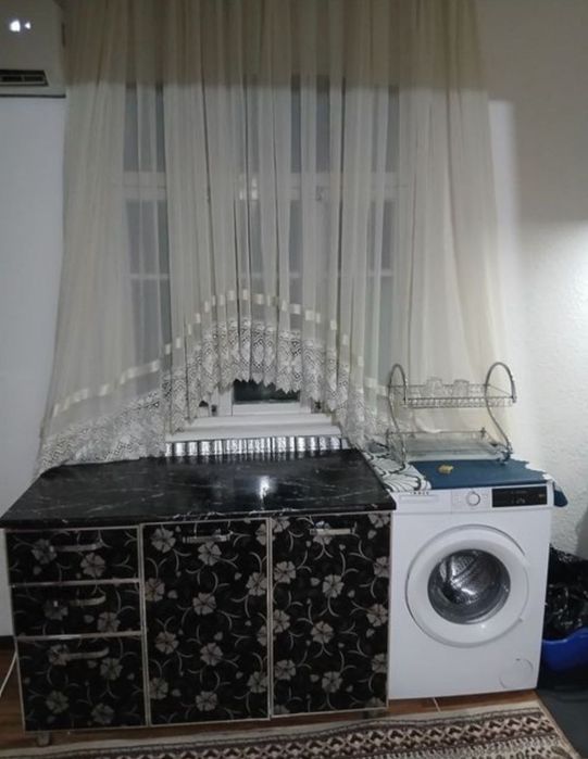 Юнусабад 2кв Продам 1 комн Галерейка