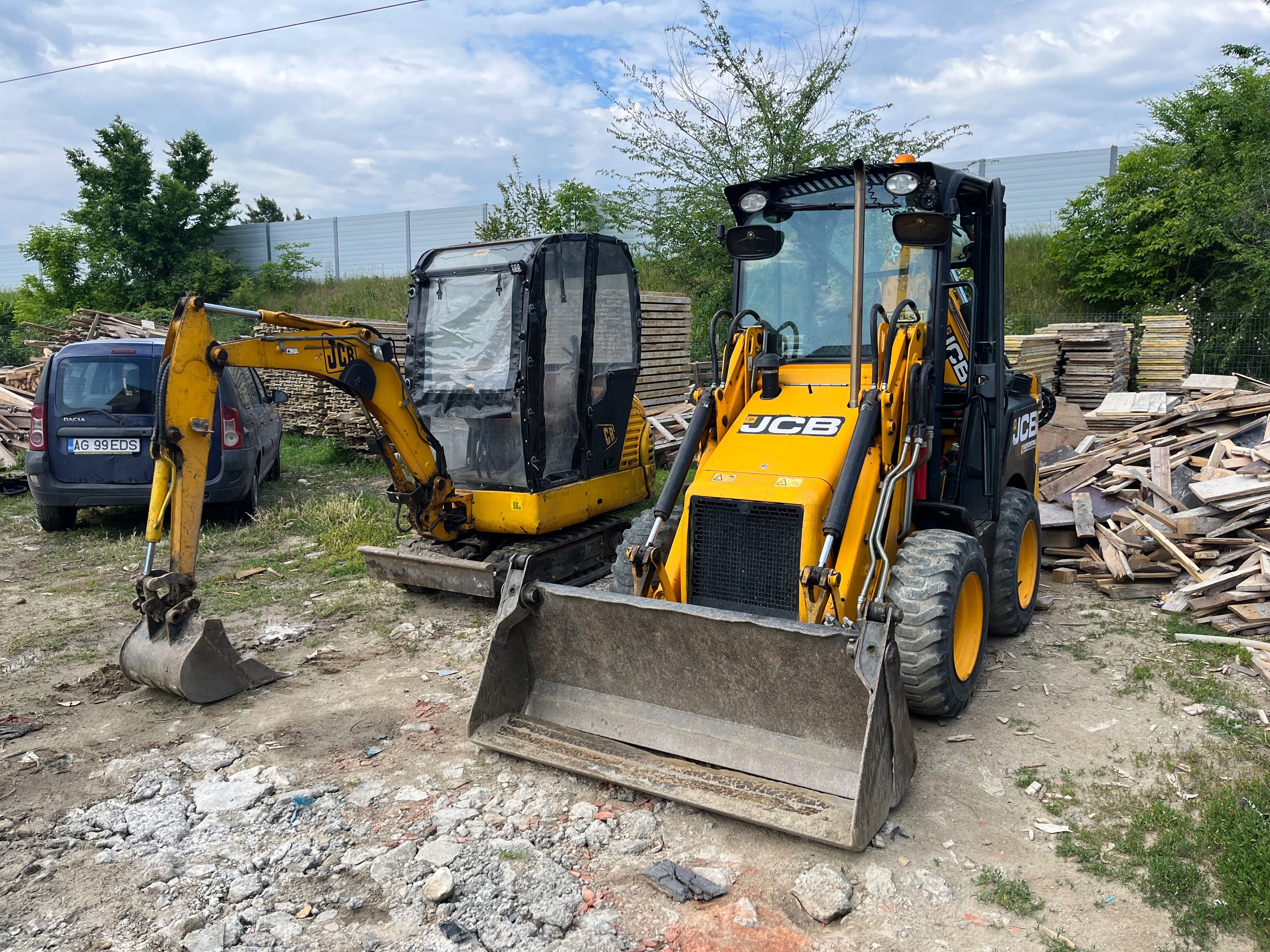 Buldoexcavator de Închiriat Jcb|Compactor 3T|Minibuldoexcavator