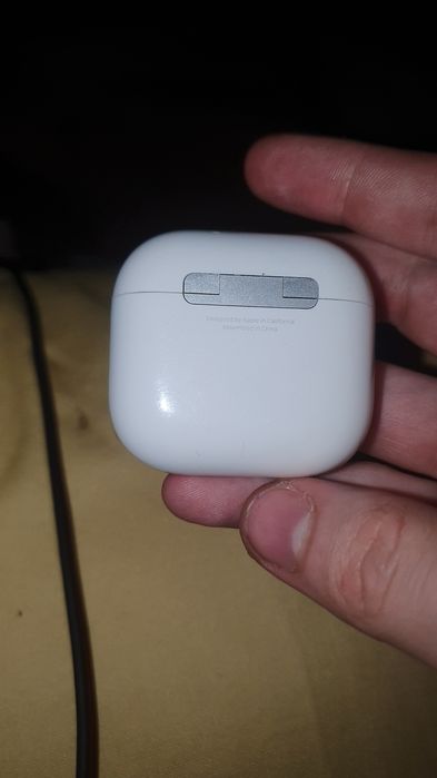 Air pods 4 noise cancellation