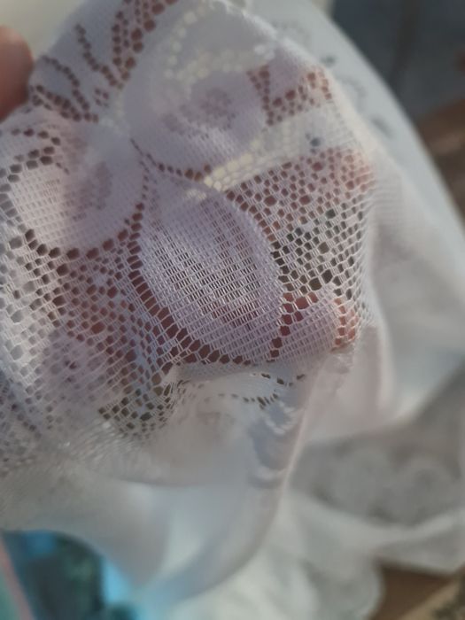 Perdea lunga. Are cam 7-8 metri lungime si inaltime 1.30