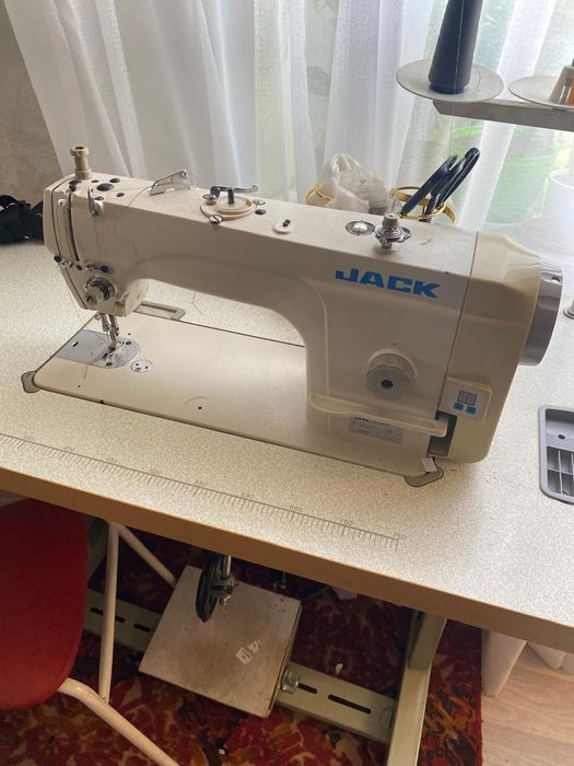 Швейные машина срочно Продам 70000тенге