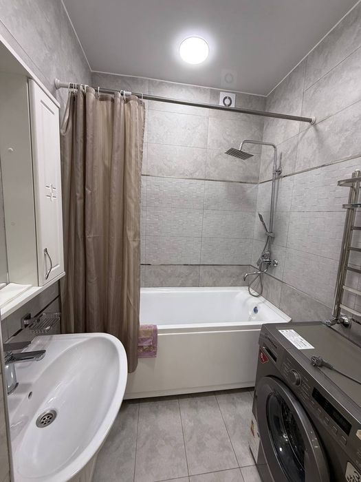 Vagzal Oltin Samarqand 2 xona 3 etaj