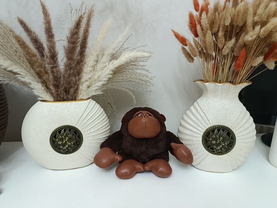 Вазы в комплекте