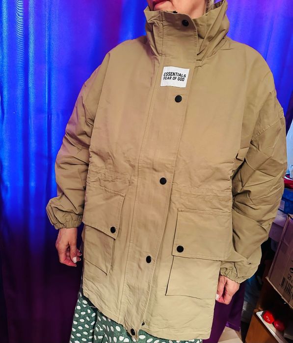 В продаже ветровки больших размеров