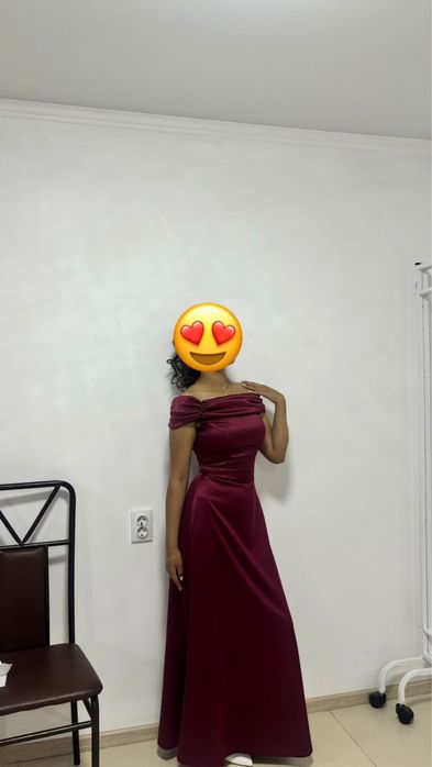 Платье вечернее длинное.