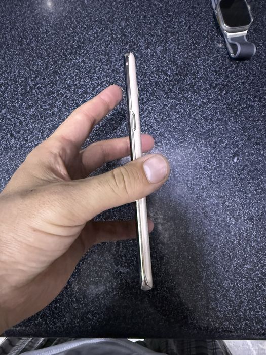 samsung s10+5G pamit 8.256g holati yahwi oqip tel qlila