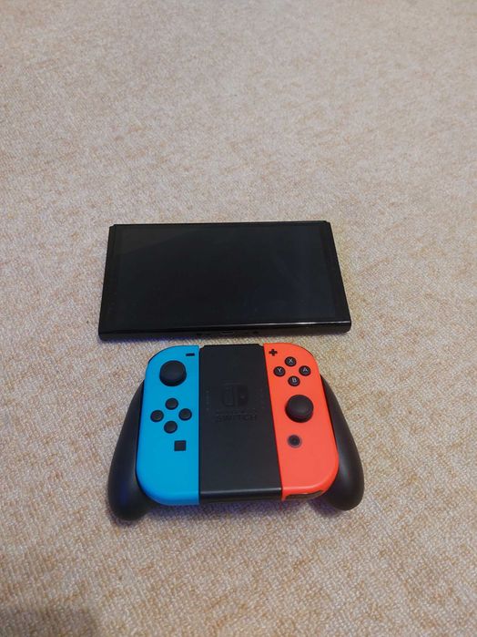 Nintendo Switch OLED - Neon Red & Neon, 64GB Blue, с Гаранция
