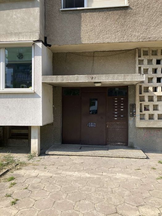 Метални врати прахови боядисани