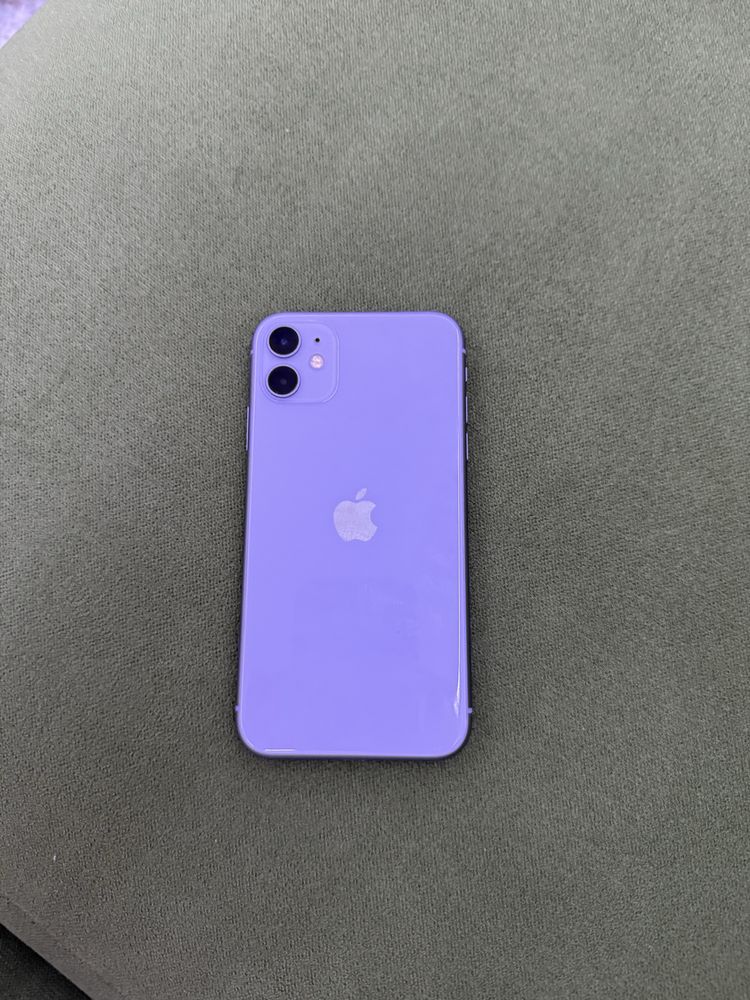 IPhone 11 фиолетового цвета