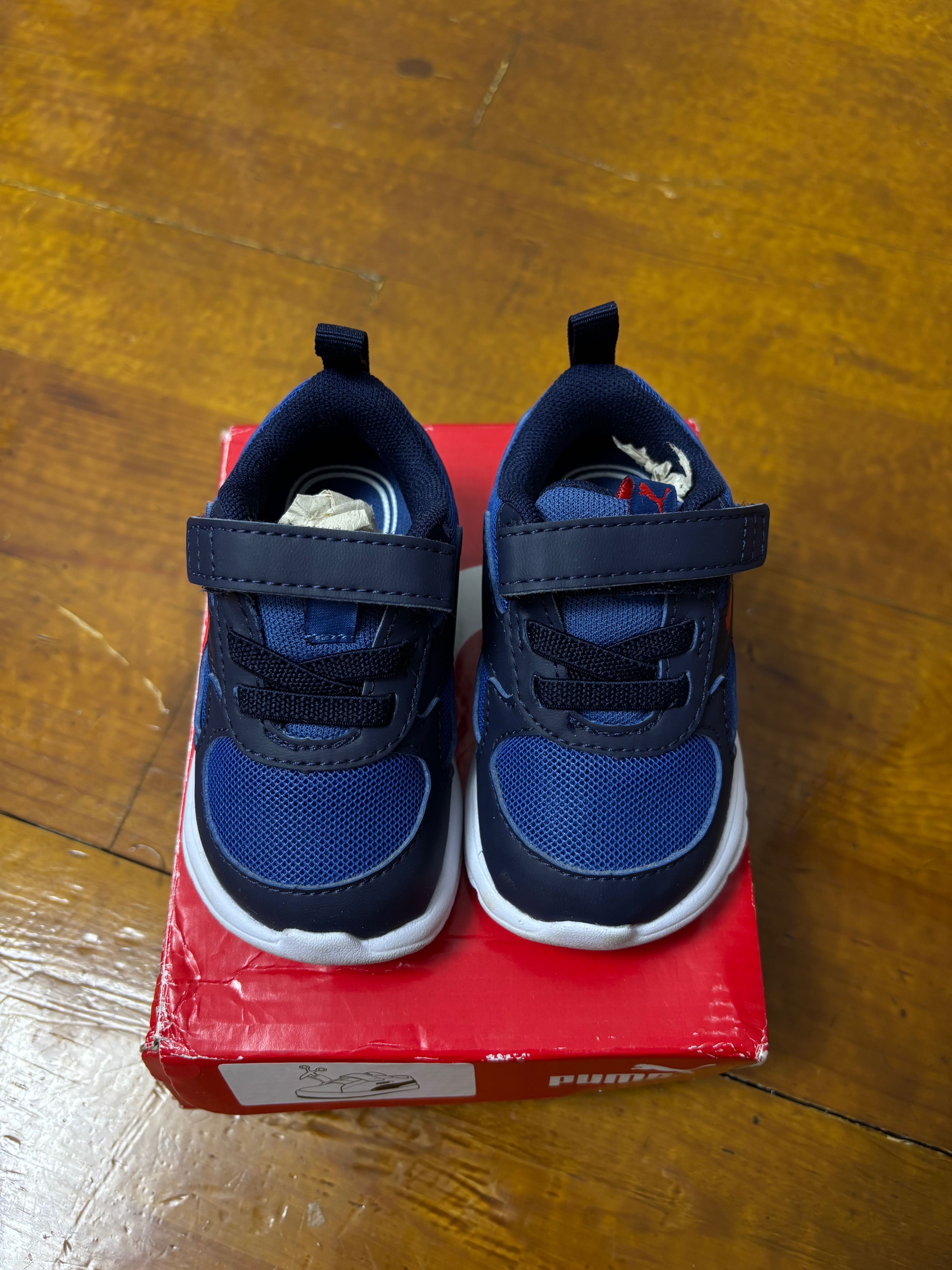 Детские кроссовки Puma оригинальные, размер 19