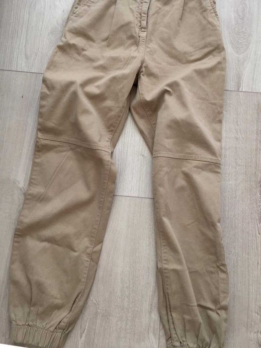 Pantaloni cargo 34