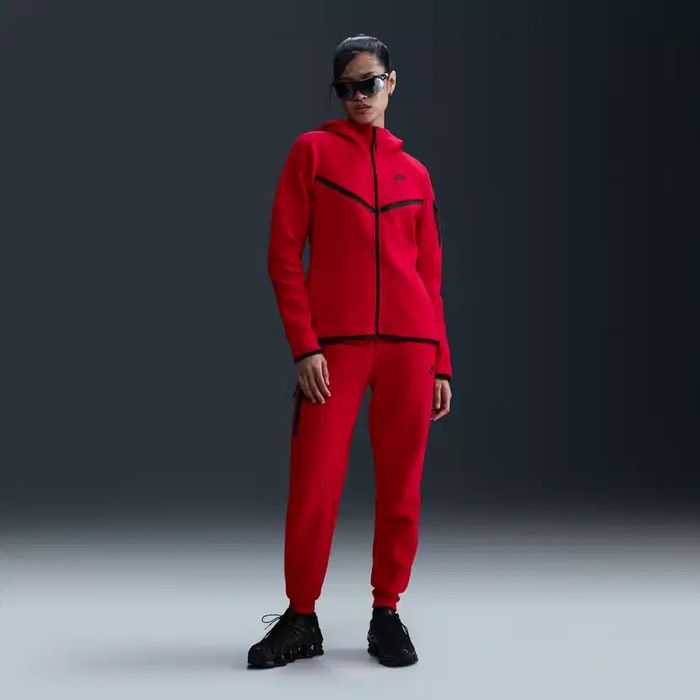 Дамско долнище на nike tech