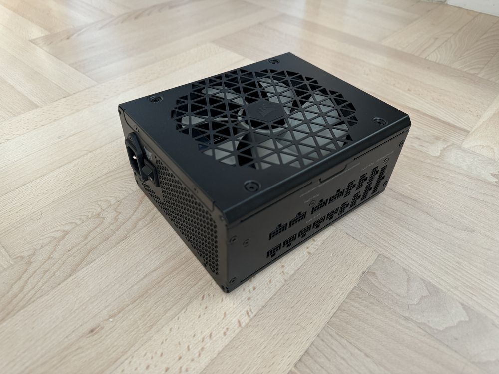 Sursa Corsair RM1200x Shift Gold, 1200W, modulara, ATX 3.0 12VHPWR