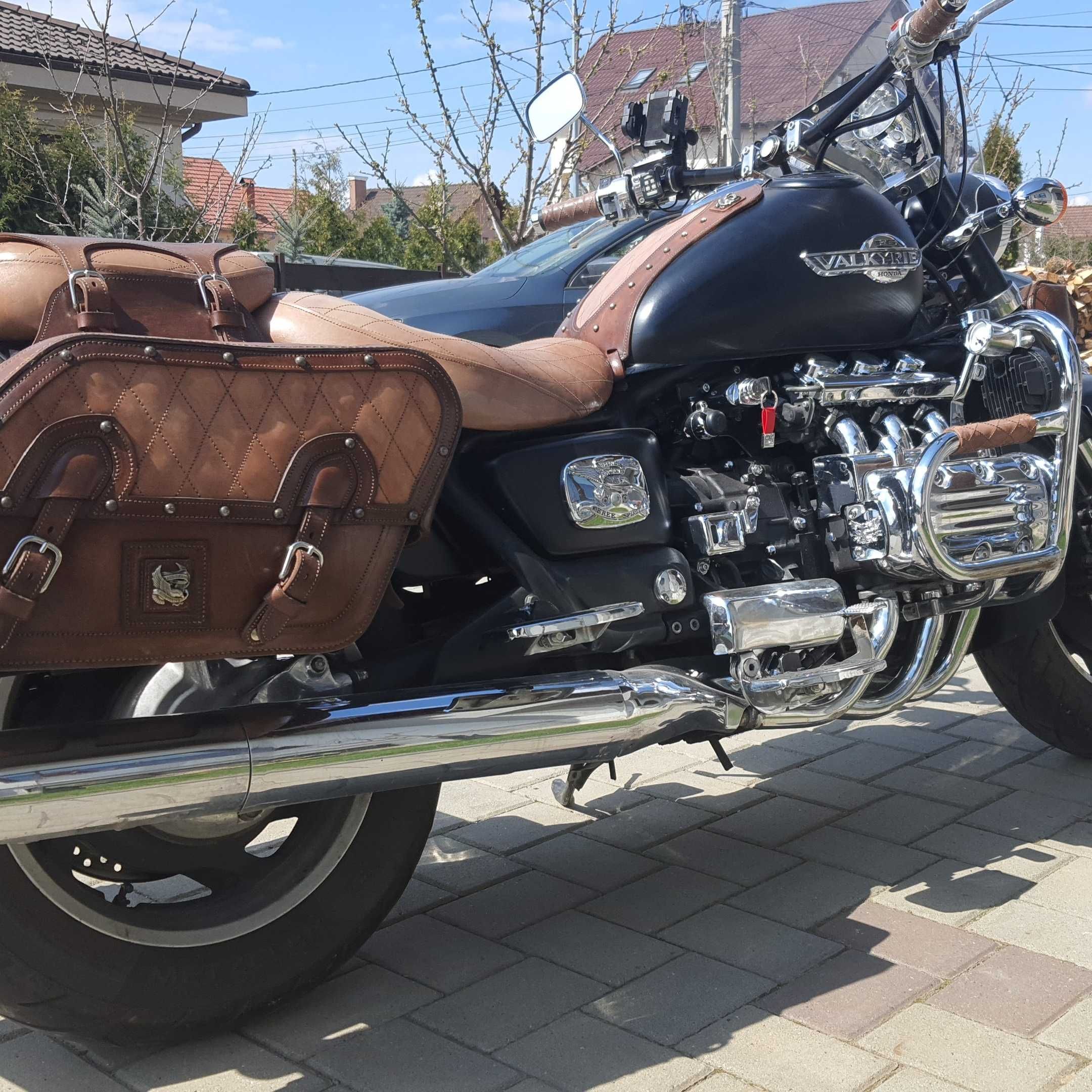 Honda Valkyrie accesorizata