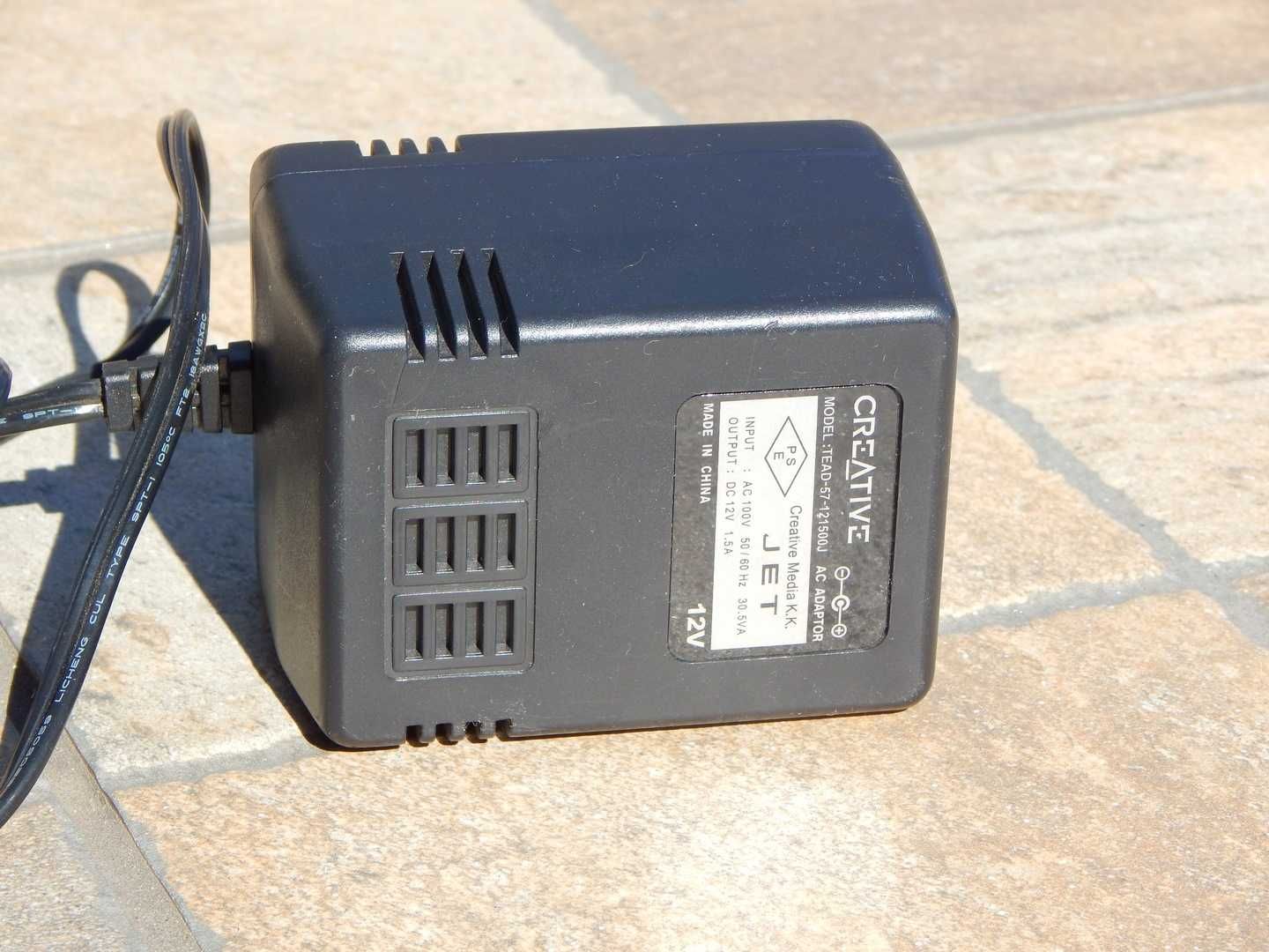 Transformator adaptor Creative TEAD-57 AC 100 V to DC 12 V