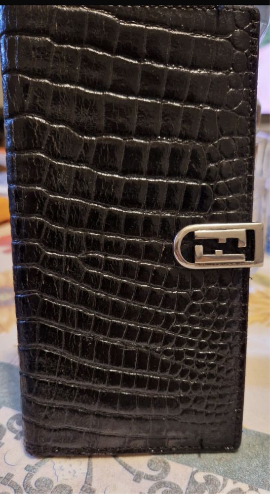 Portofel fendi anii 80-90