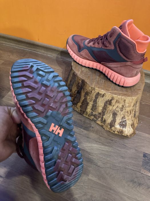 Helly Hansen  боти 37.5 номер