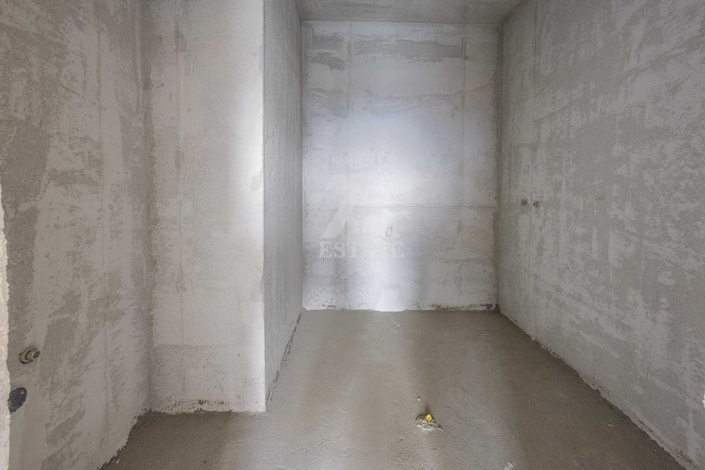 Продава просторен 3-стаен апартамент в ж. к. Овча Купел