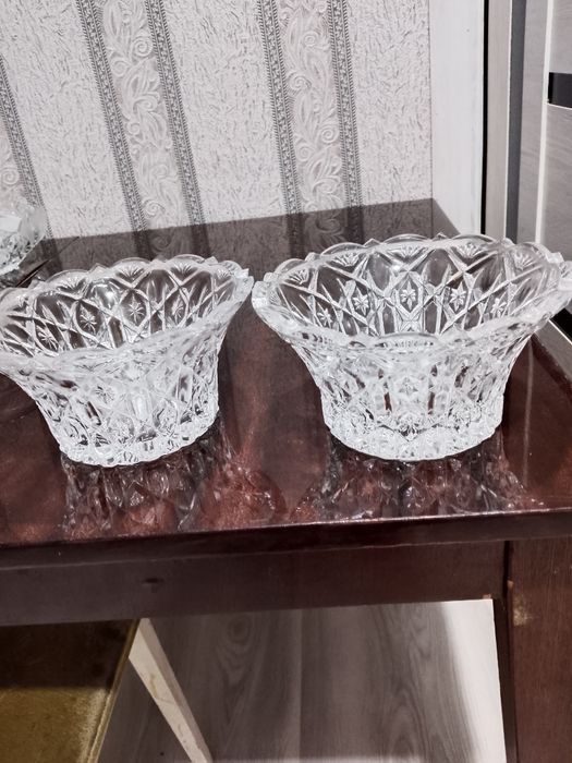 Продаются хрустальные вазочки
