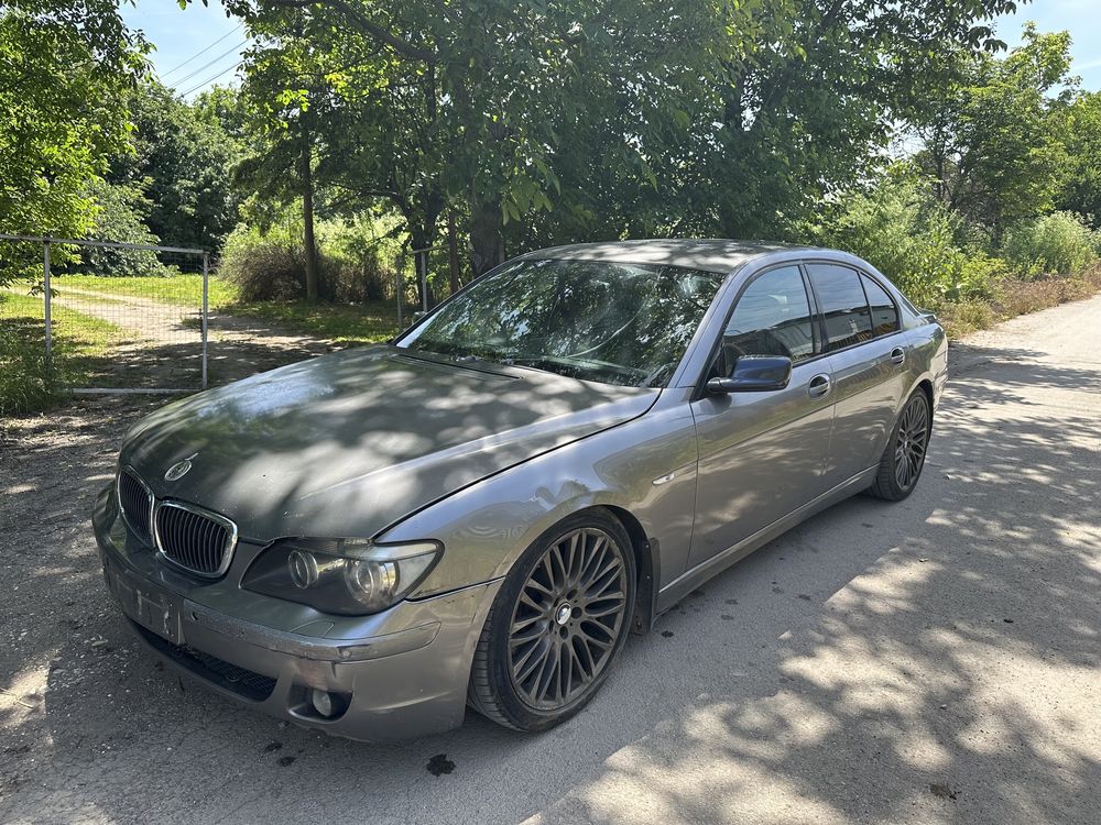 BMW 730D на части