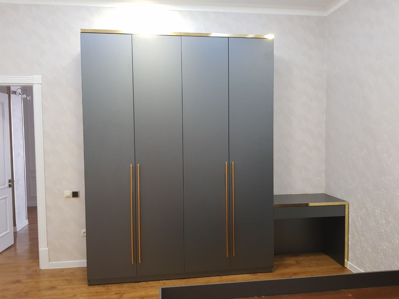 Buyurma asosida uy, ofis, oshxona va boshqa mebellarni yasab urnatamiz