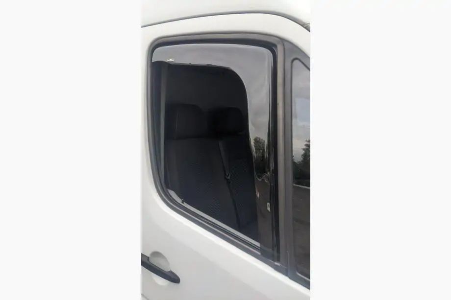 Deflector capota paravanturi parasolar crafter 1 2