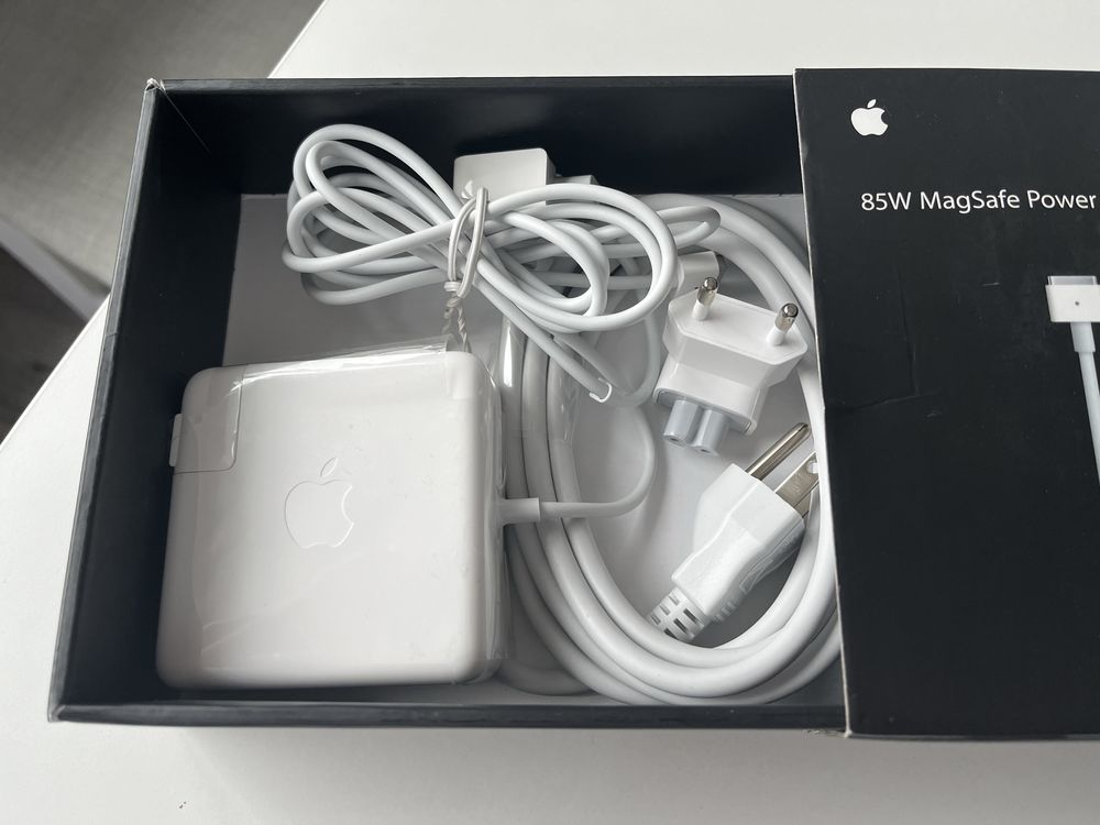 Apple Macbook,Pro,Air Magsafe  power adapters