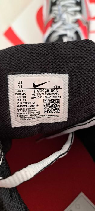 Nike Zoom VOMERO 5 нови