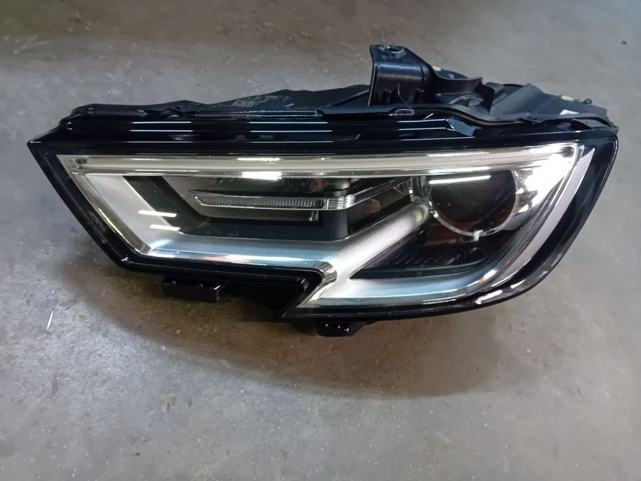 Far stanga Bi-Xenon Audi A3,S3,RS3 2015/2018
