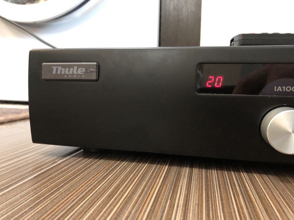 Thule IA100 Стерео усилвател