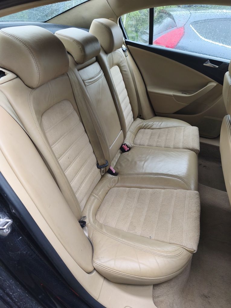 Interior scaune piele + banchetă și cotieră Volkswagen Passat B6