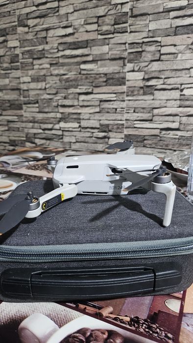 Drona DJI MINI 2
